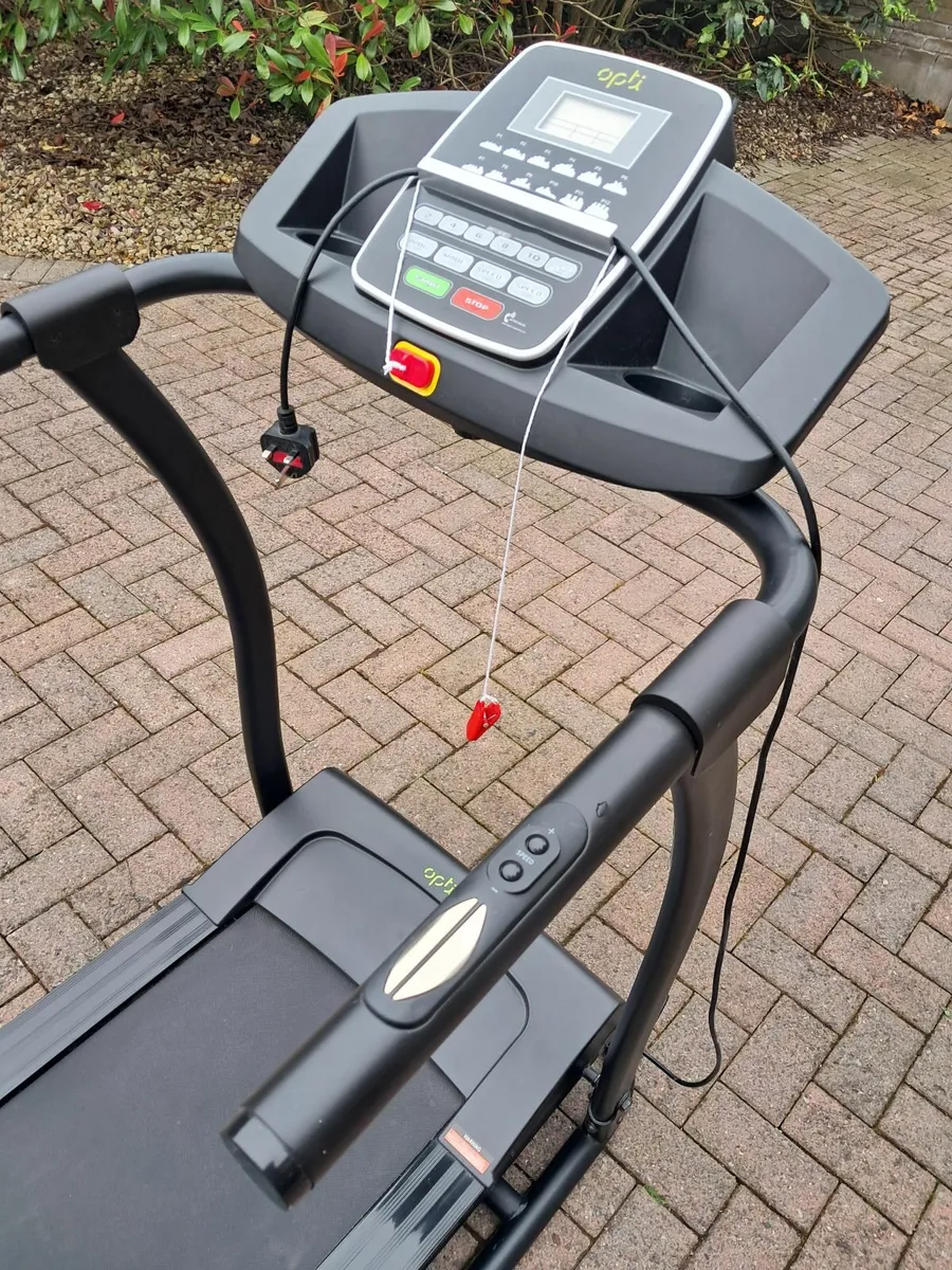 Treadmill - Image 1