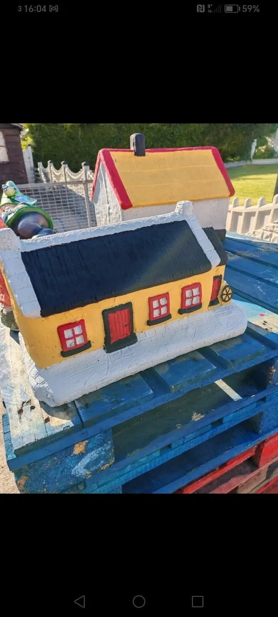Concrete Cottage Ornament - Image 3