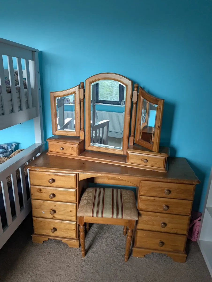 Solid pine dressing table - Image 2