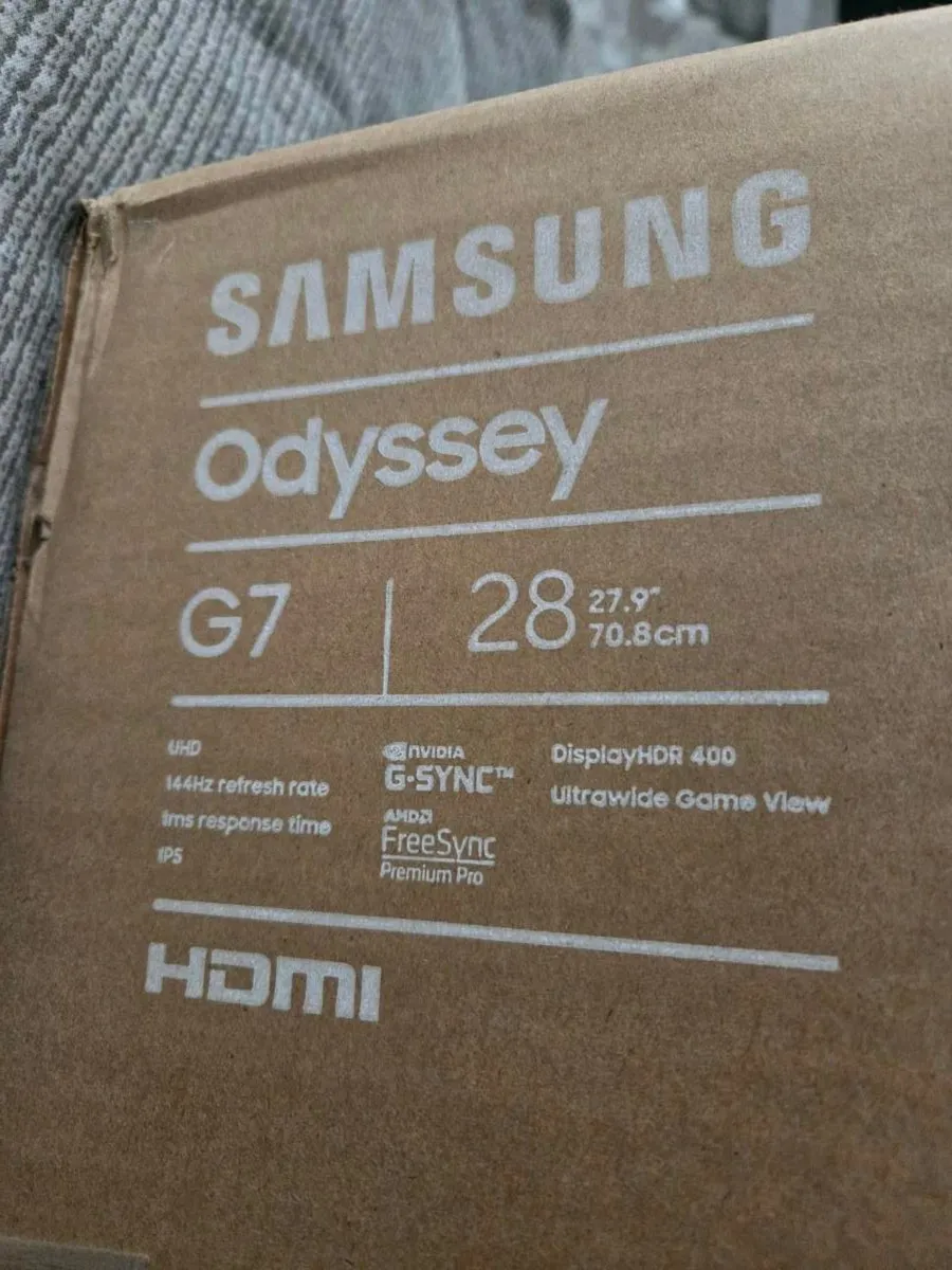 Samsung Odyssey G7 28" 4K 144hz - Image 2