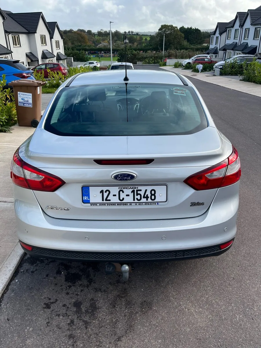 2012 Ford Focus Zetec Saloon - Image 2