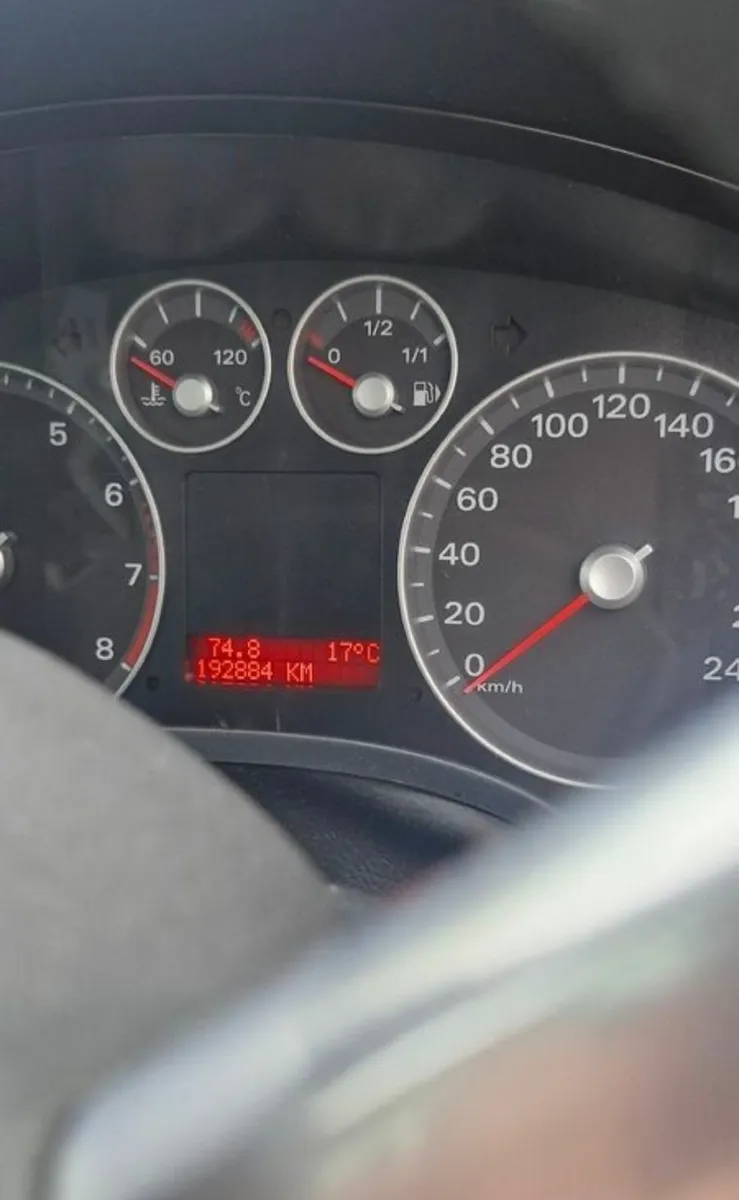 Ford C-Max - Image 2