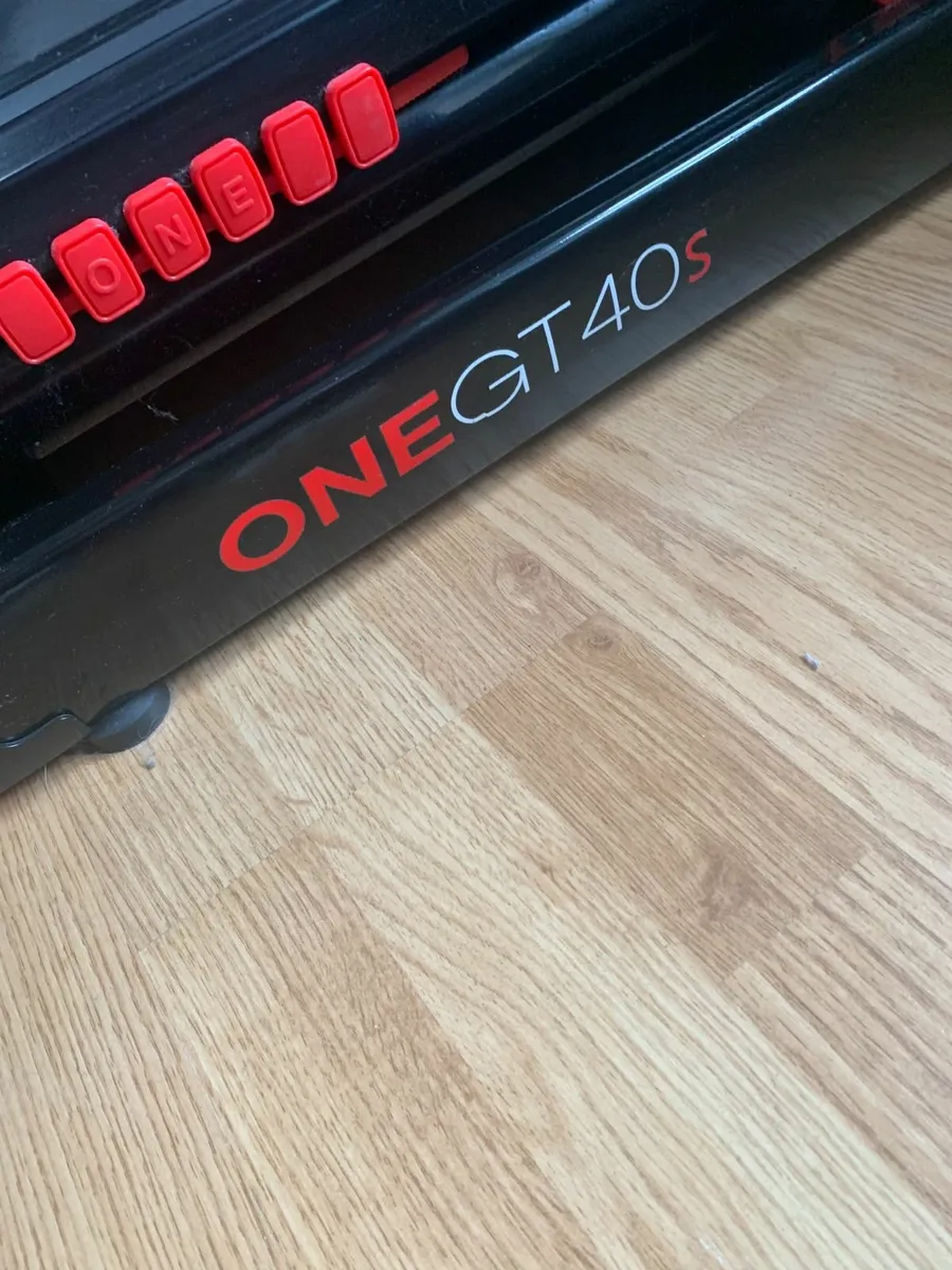 Reebok GT40s Treadmill - Image 3