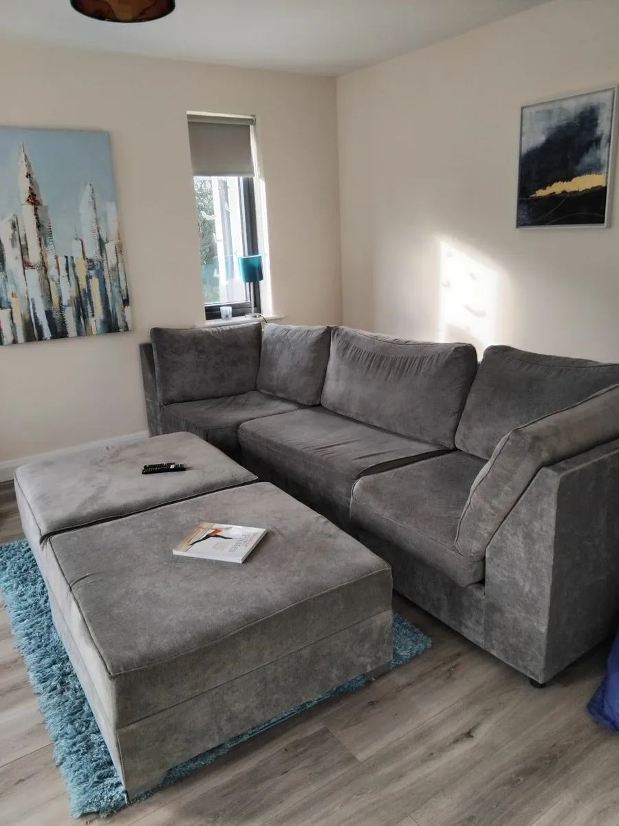 Couch - Image 3