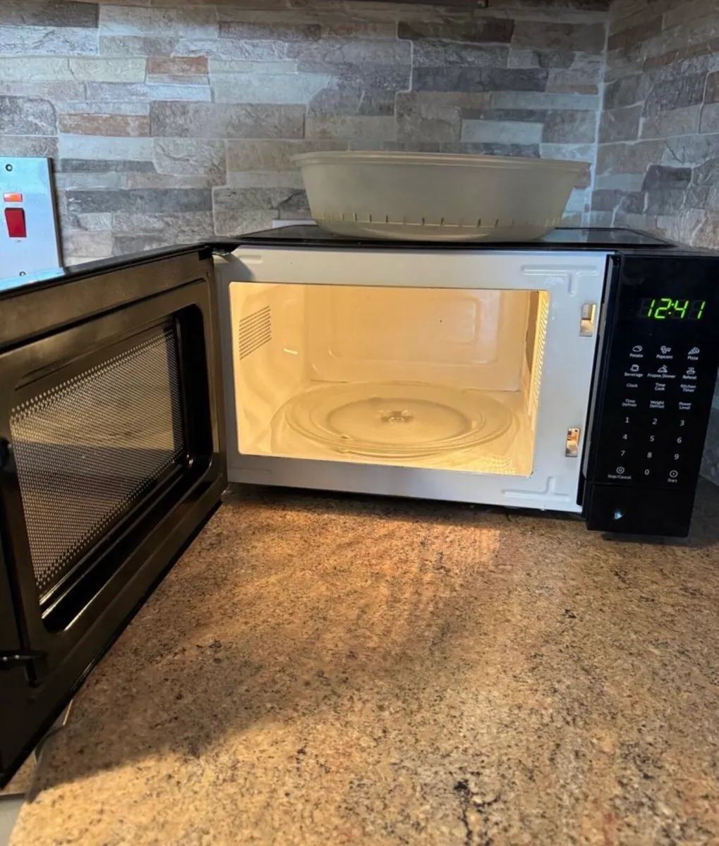 Microwave - Image 3