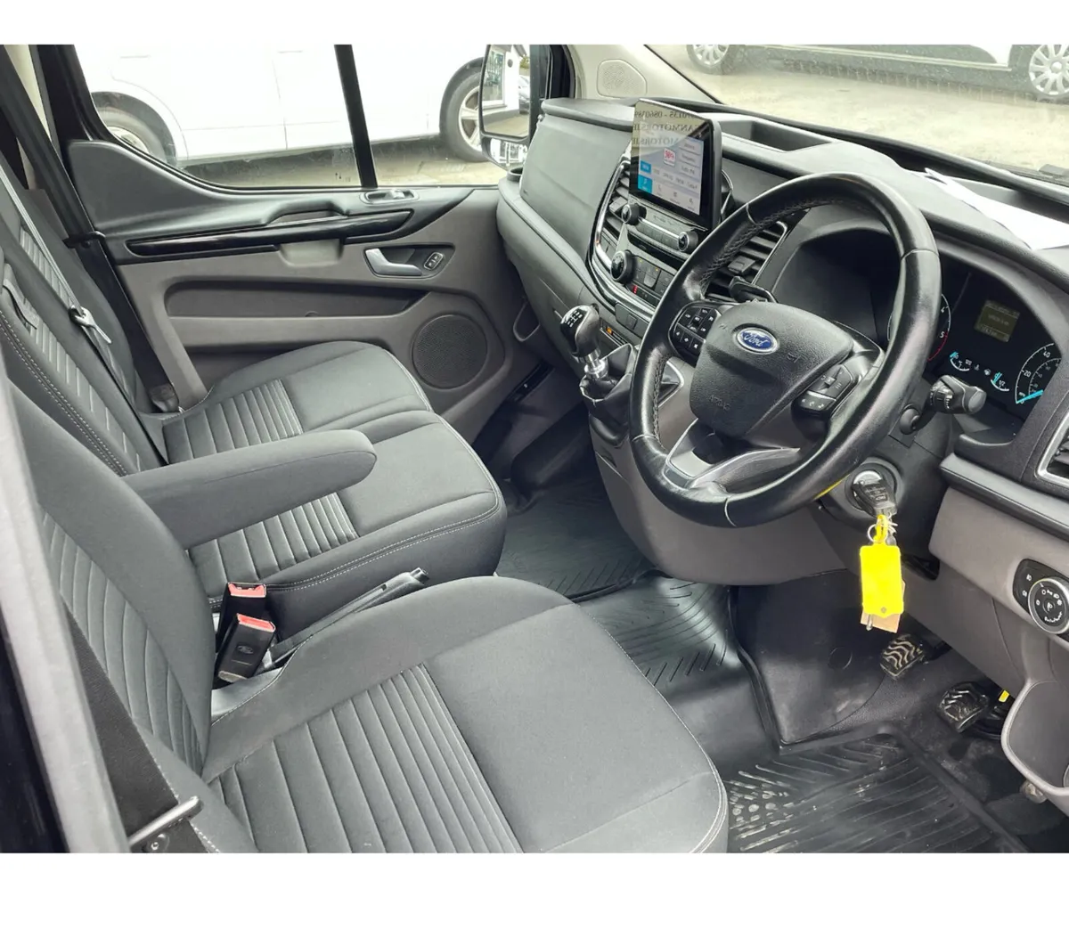 Ford Transit Custom ‘ Limited Edition’FOR SALE!! - Image 3