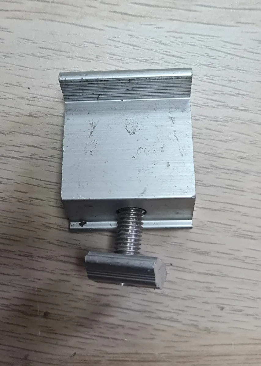 Aluminium Mounting Bracket with Bolt & Nut – L - Image 2
