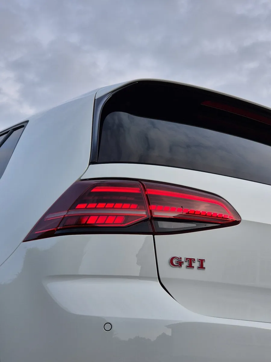 2019 Volkswagen Golf GTI Performance Pack 245BHP - Image 3