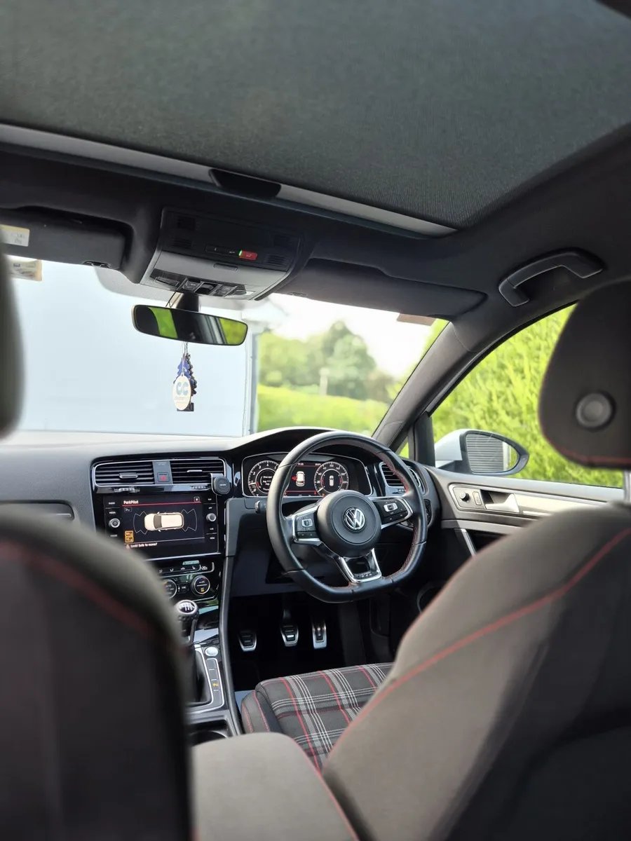 2019 Volkswagen Golf GTI Performance Pack 245BHP - Image 4
