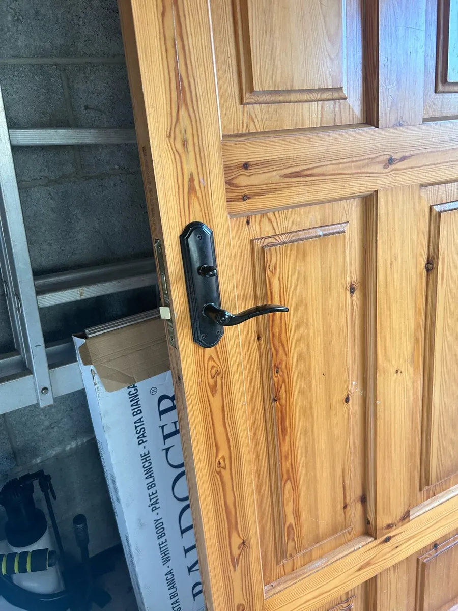 Solid pine internal door - Image 3