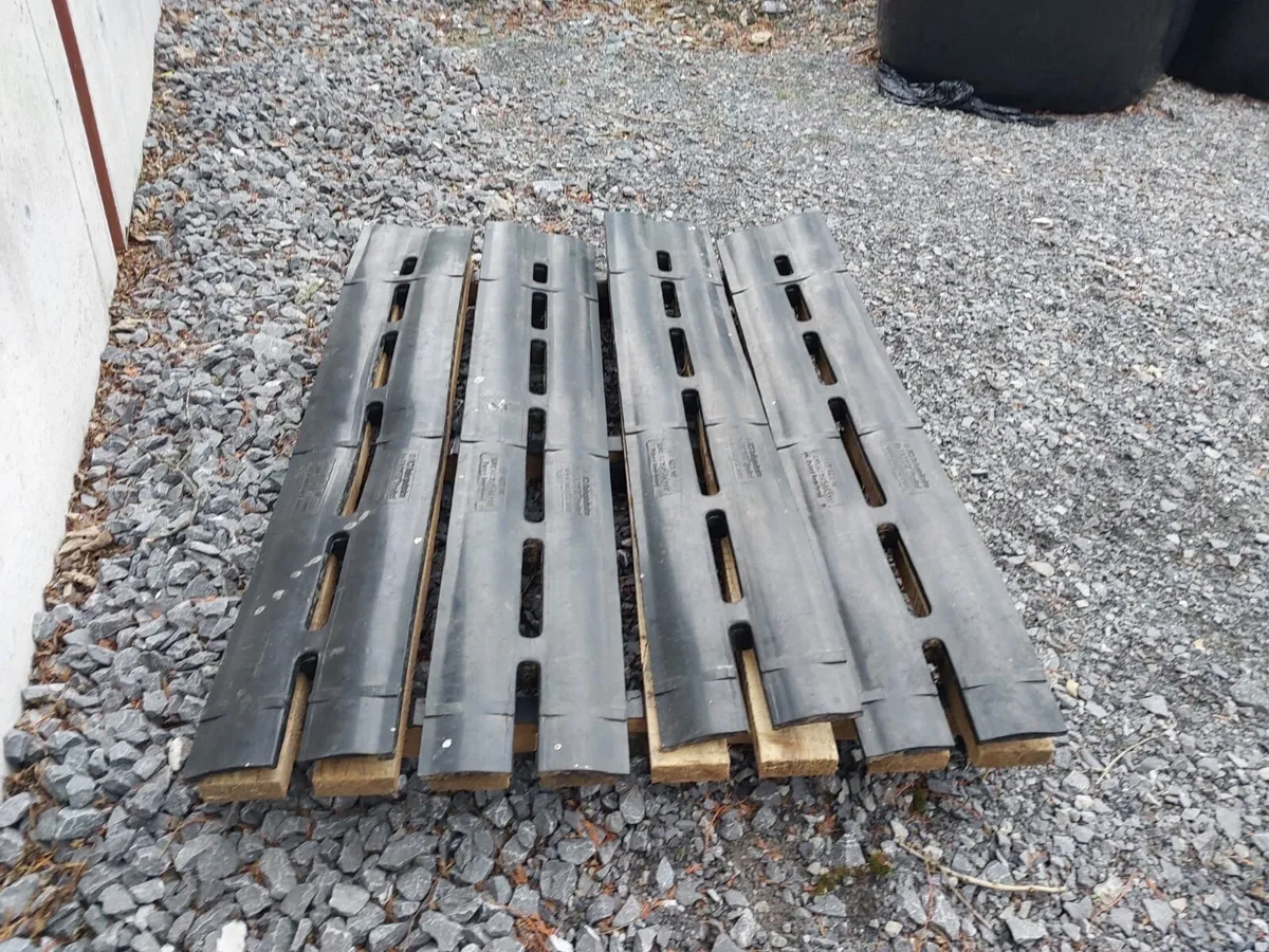 Heavy Duty Calf slats with rubber mats