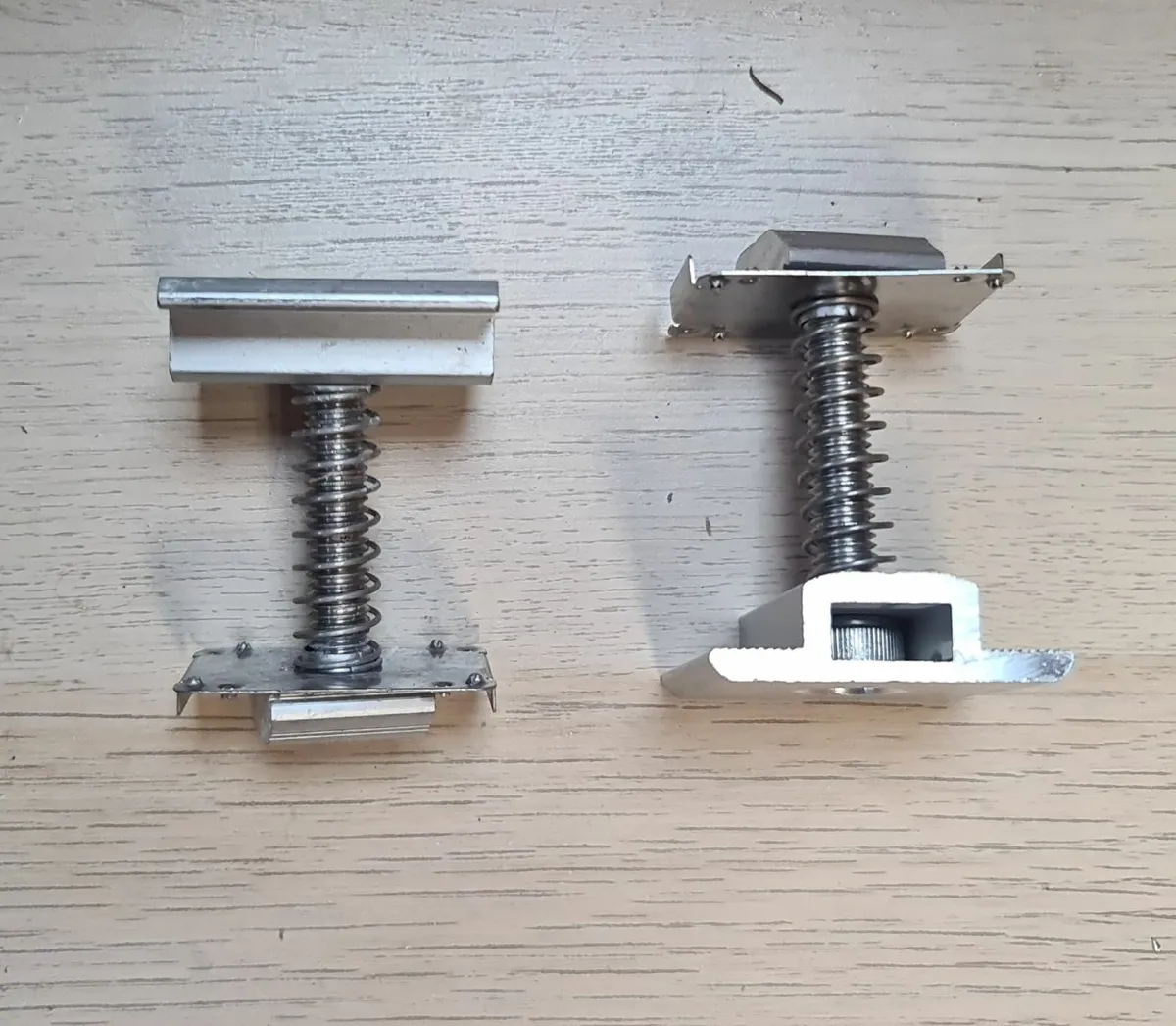 Aluminium Spring-Loaded Solar Panel Mid Clamps - Image 1