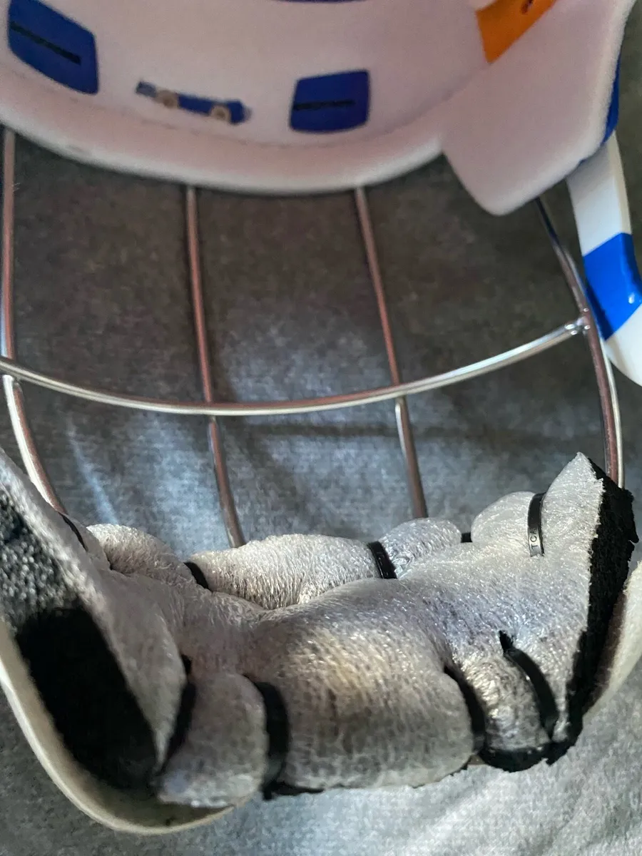 Hobie hurling helmet - Image 2