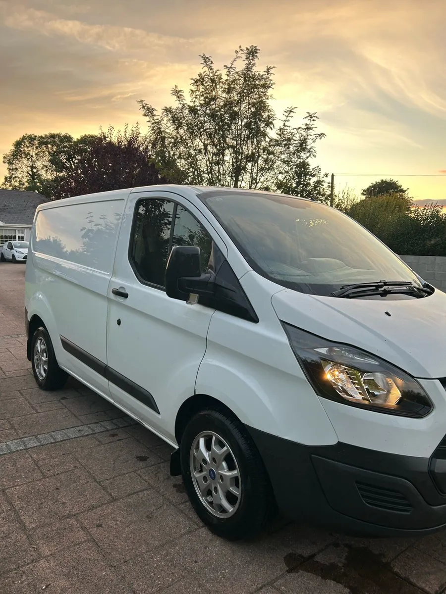 2015 Ford Transit Custom - Image 2
