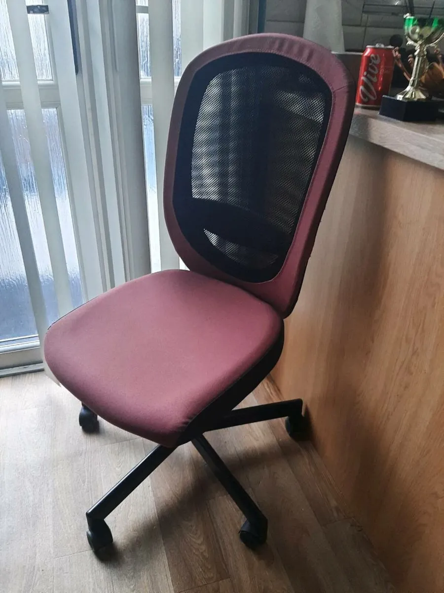 Office  chair - Image 2