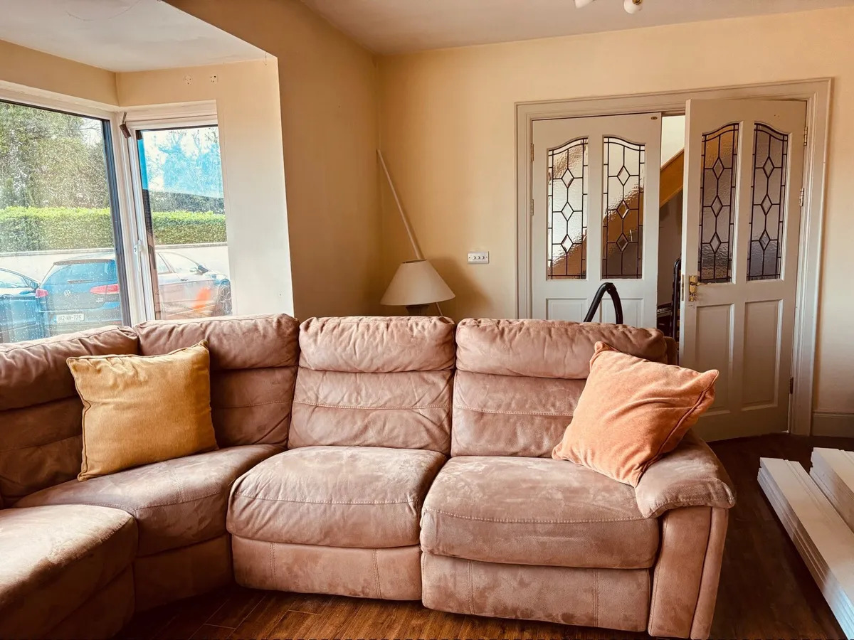 Suite of furniture - Image 3