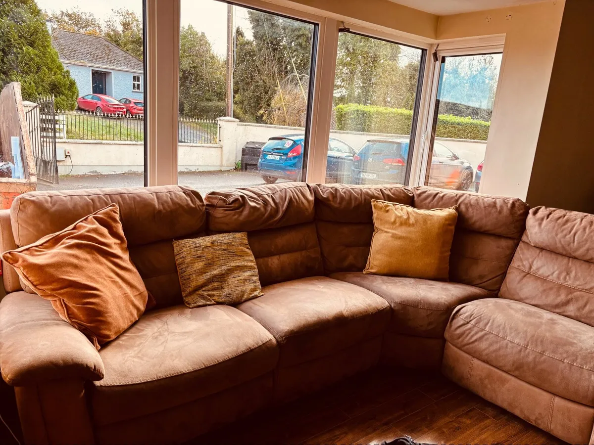 Suite of furniture - Image 4