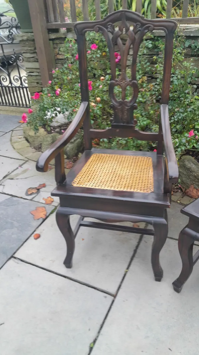 8 Quality dining chairs including 2 carvers - Image 3