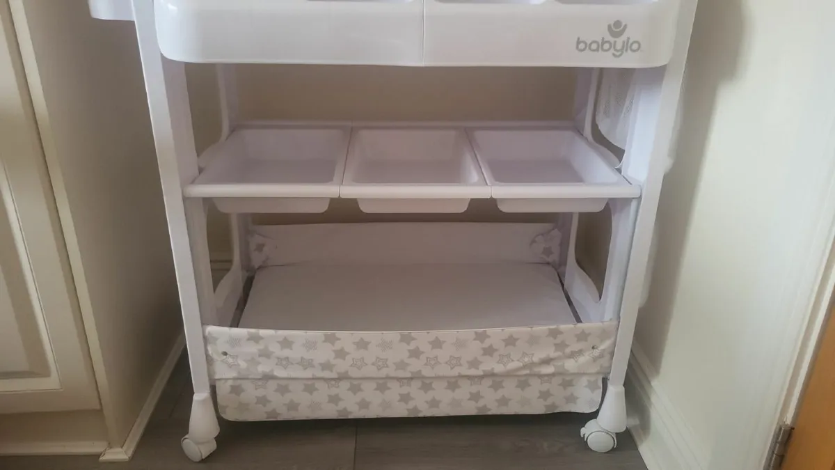 Babylo changing table - Image 3