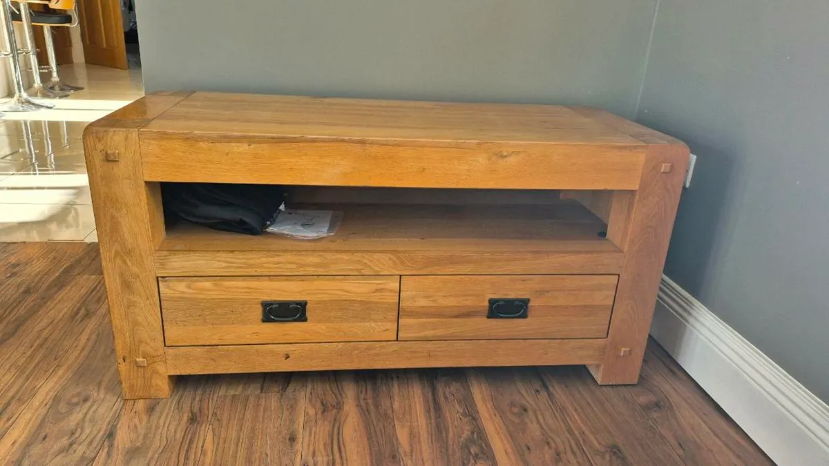 TV unit - Image 1