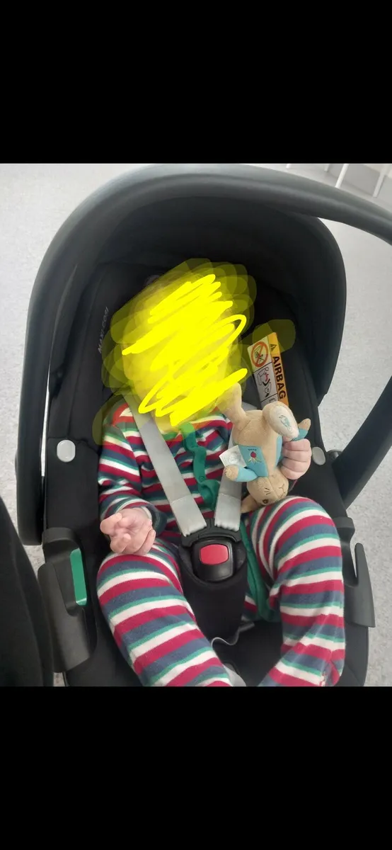 Maxi Cosi Pebble 360 Car Seat - Image 2