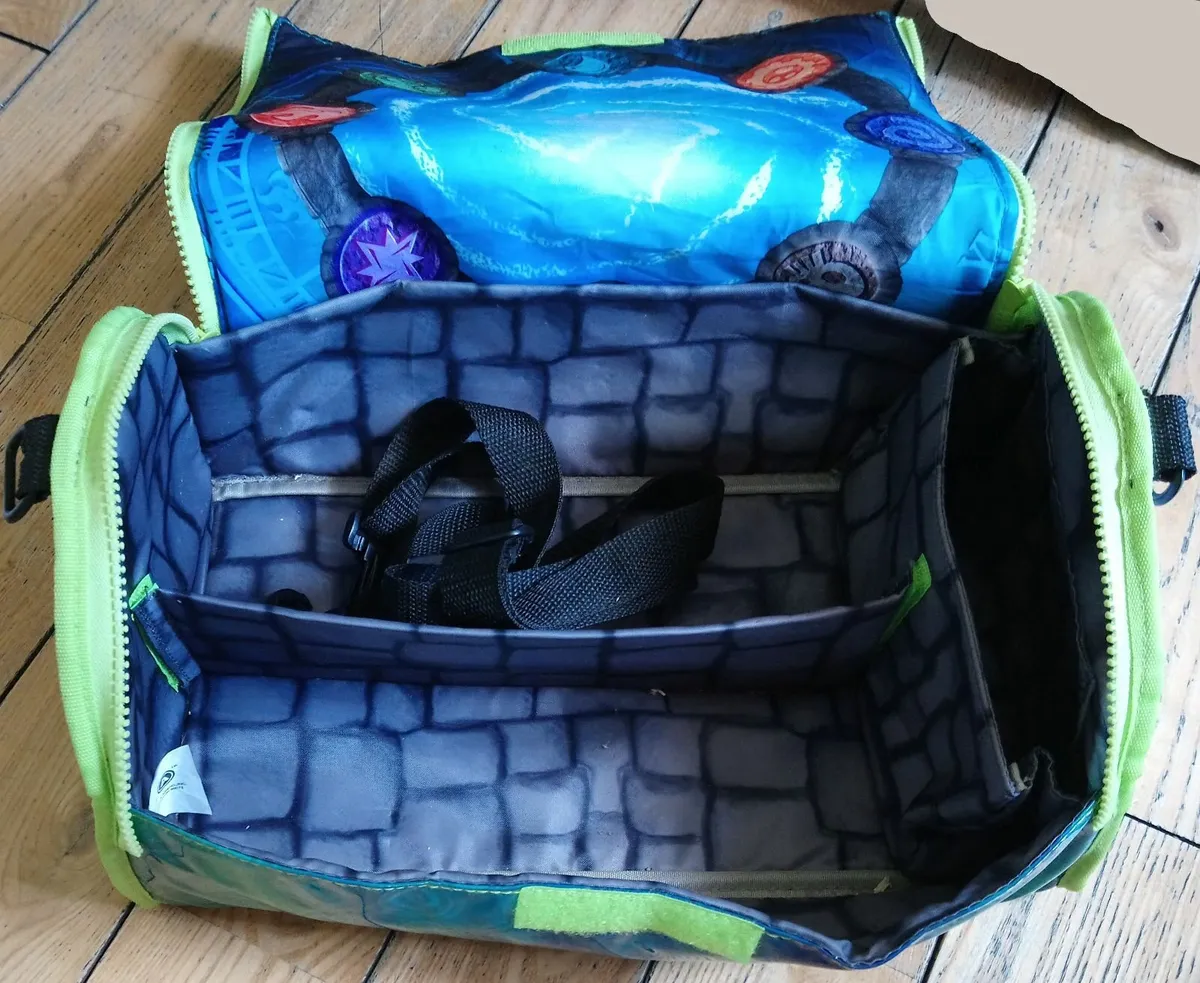 Skylanders carry bag lunch school bag boxTrap Team - Image 3