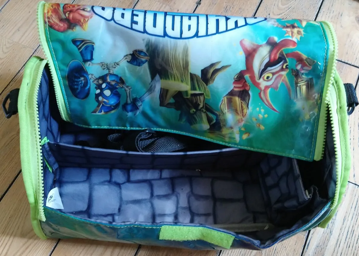 Skylanders carry bag lunch school bag boxTrap Team - Image 4