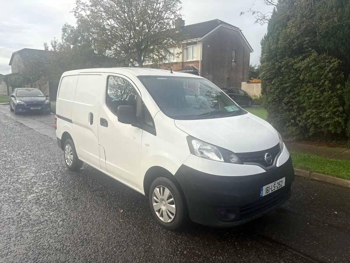2016 Nissan nv200 - Image 1