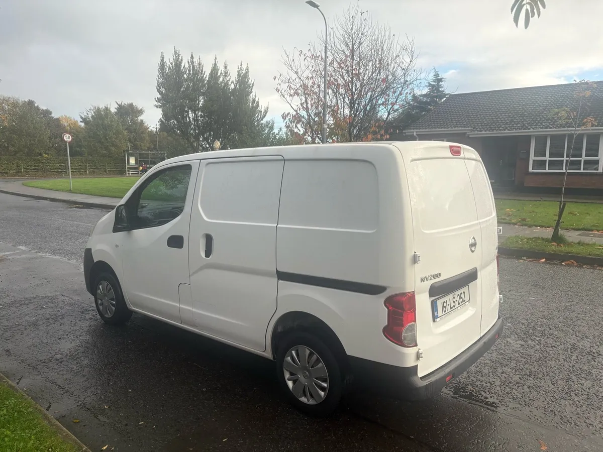 2016 Nissan nv200 - Image 4