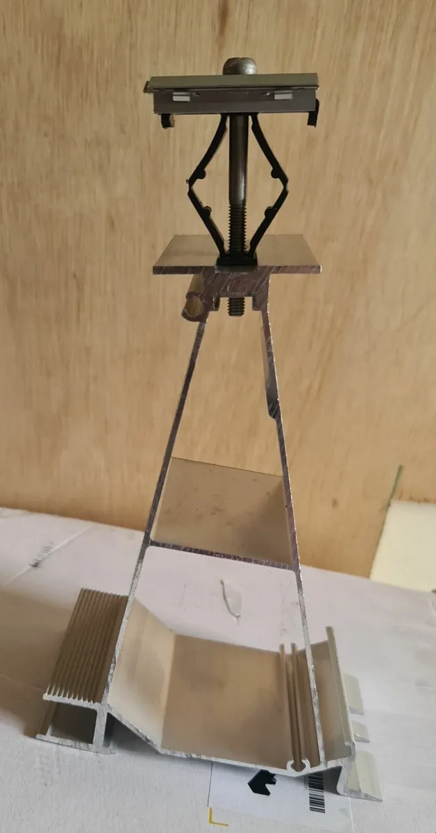 Aluminium Mounting Support (Flat Roof System) - Image 3