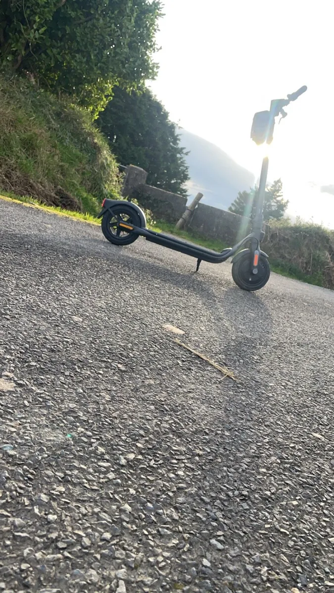 Electric scooter - Image 2