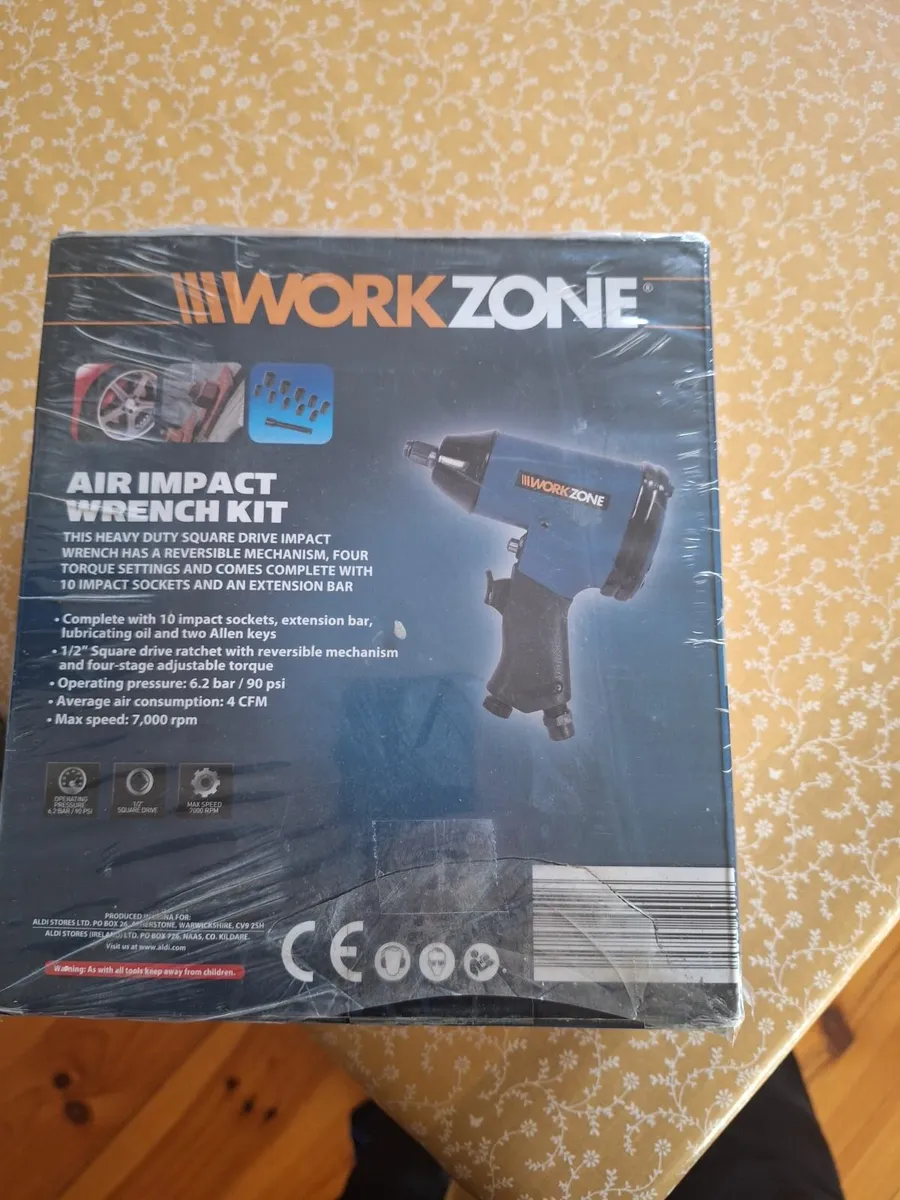 WORKZONE AIR IMPACT WRENCH KIT - Image 1