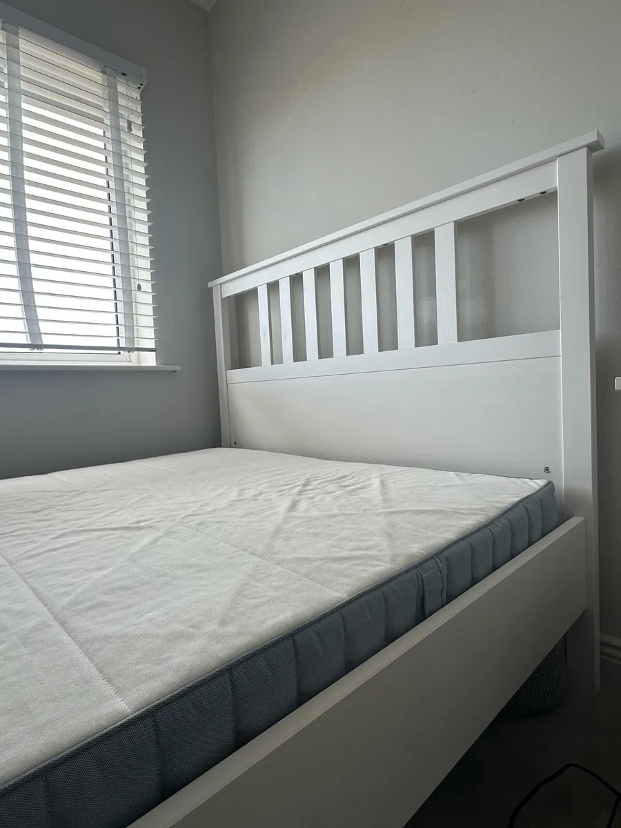 Double bed and mattress - Image 1