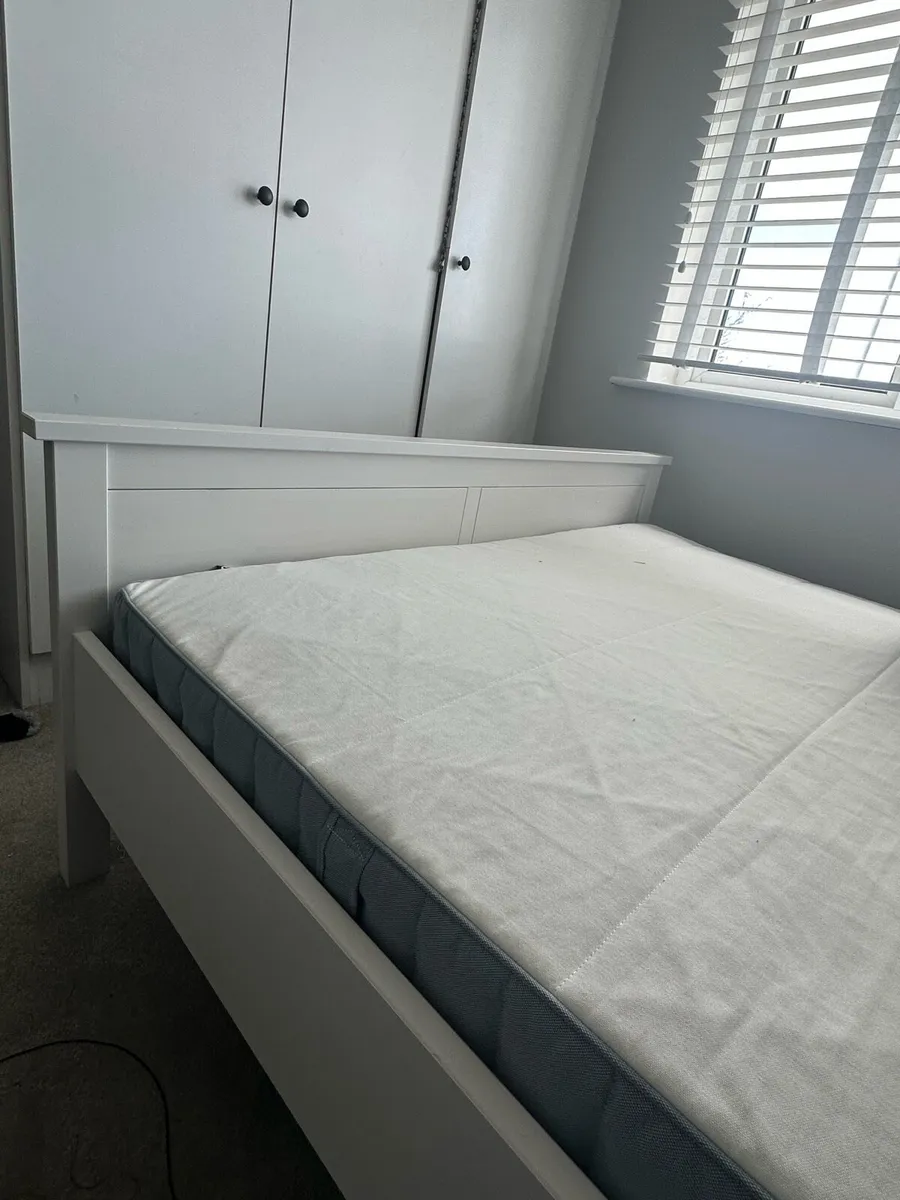 Double bed and mattress - Image 3