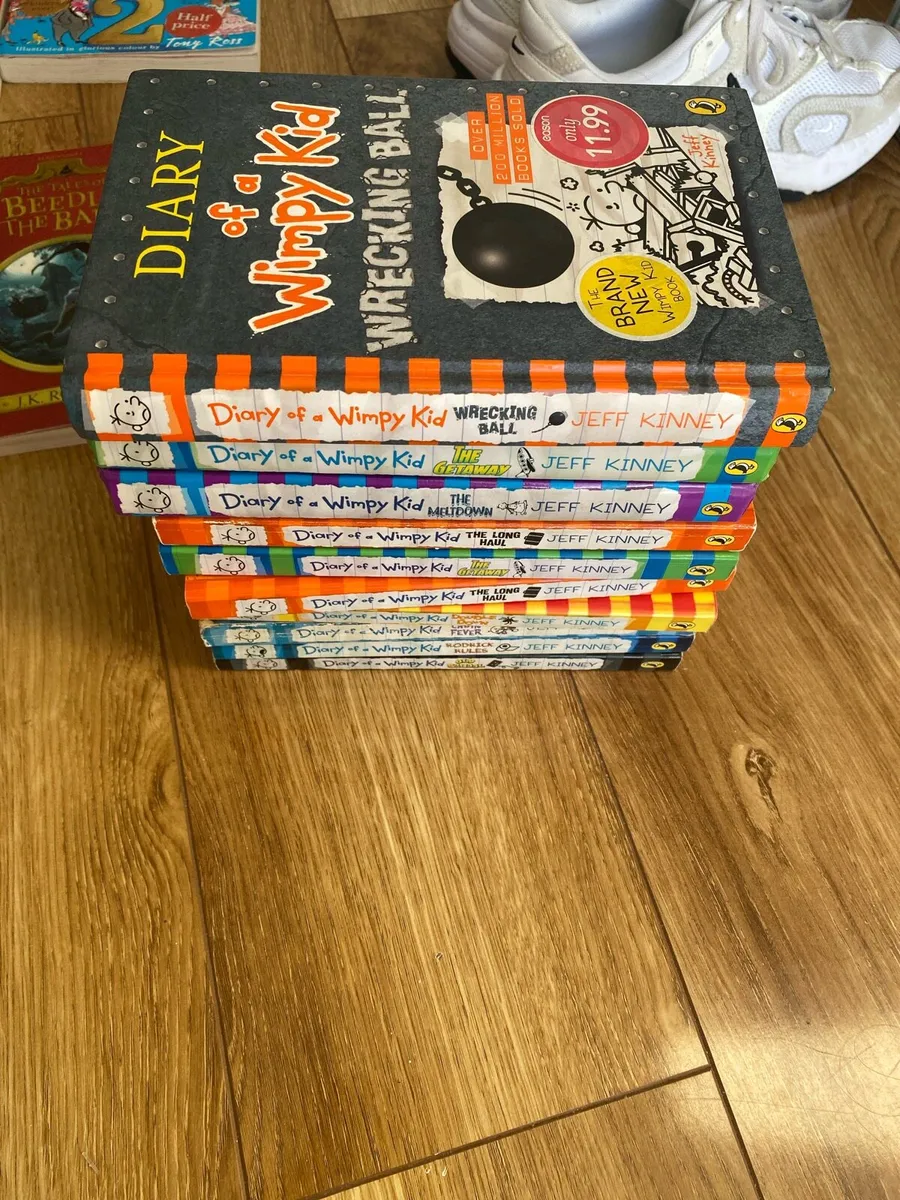 Diary of a whimpy kid books - Image 2
