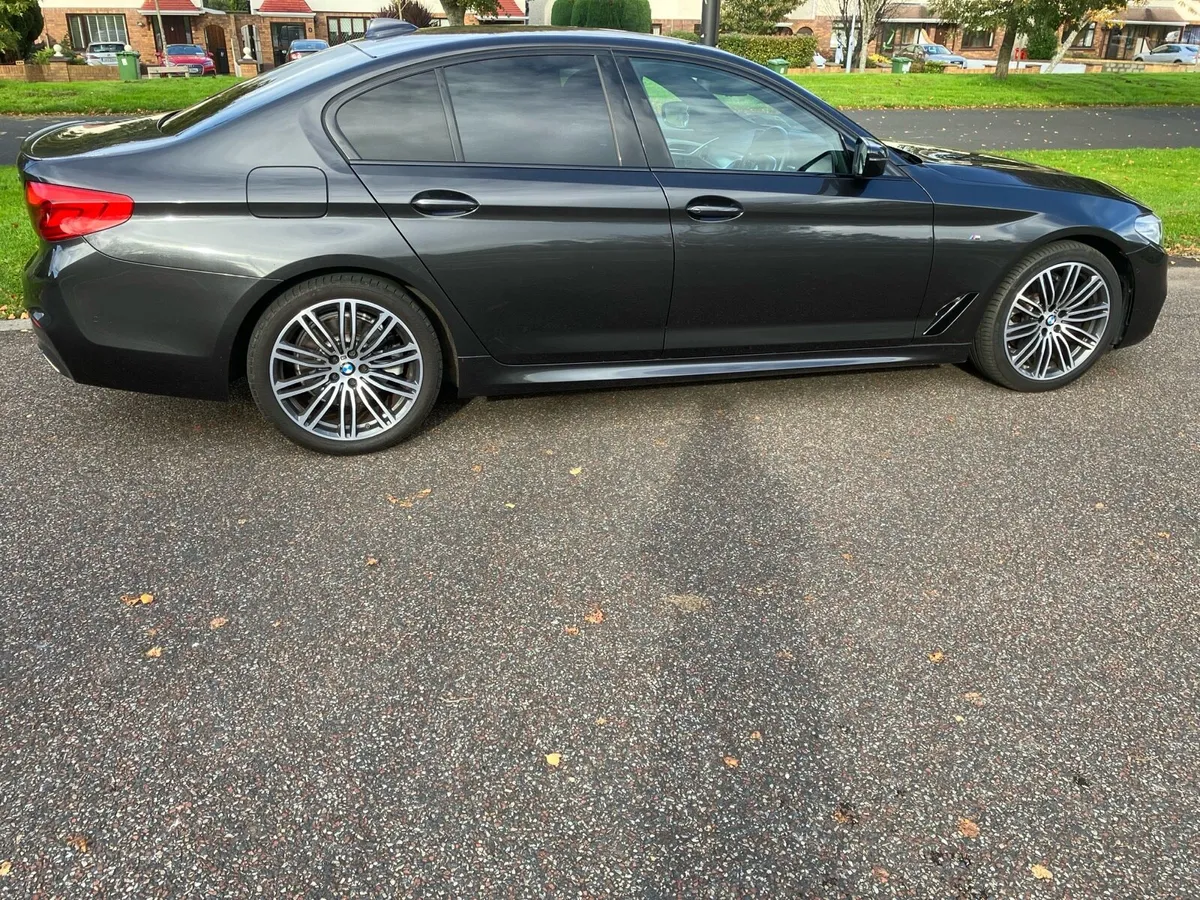 BMW 520 M Sport Mild Hybrid - Image 4