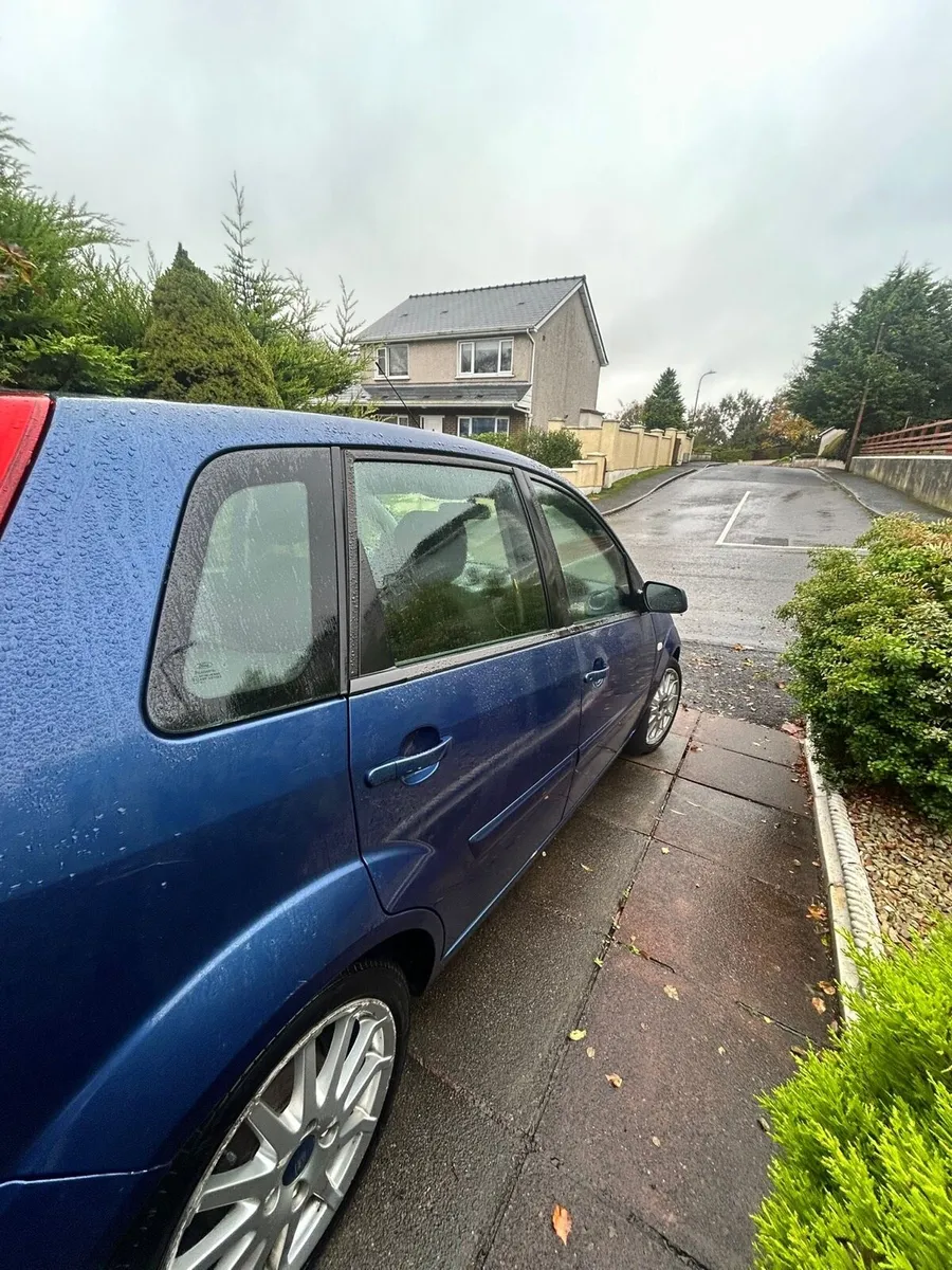 Ford Fiesta - Image 2