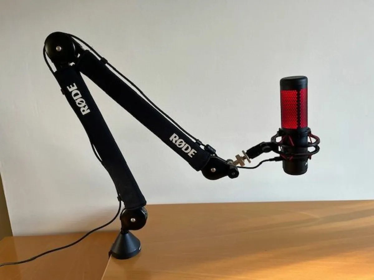 Hyperx Quadcast microphone and Rode PSA1+ boom arm - Image 1