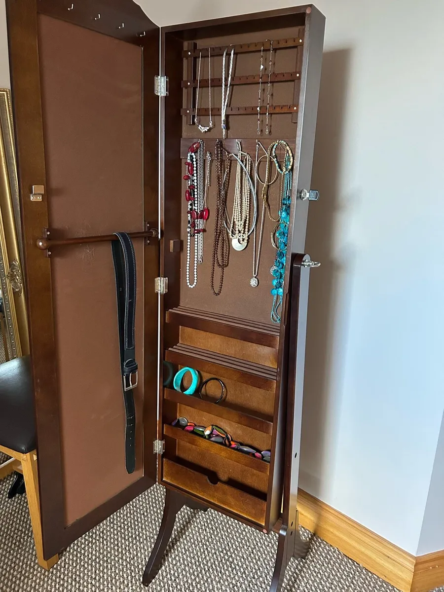 Mahogany effect tall mirror with jewellery storage - Image 2