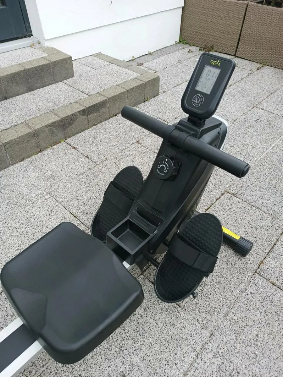 Rowing machine - Image 2