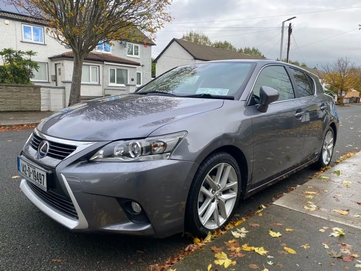 2014 Lexus CT200H - Image 3