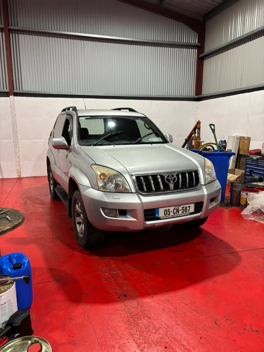Land Cruiser breaking