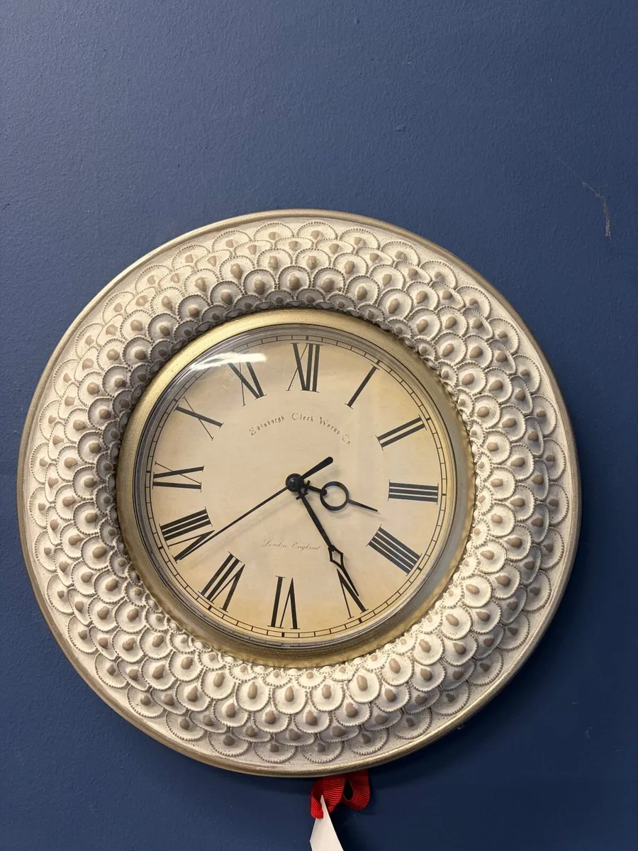 Wall clock