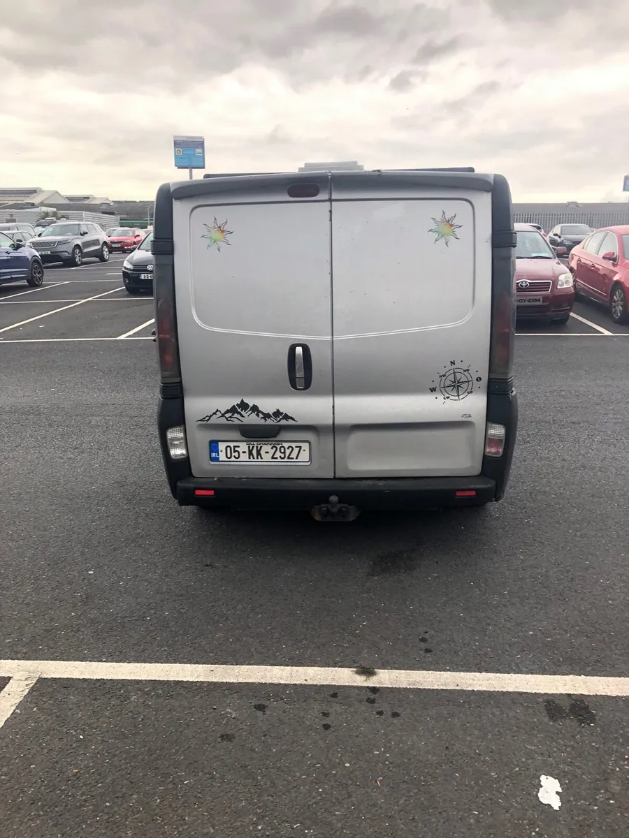 Camper van - Image 2