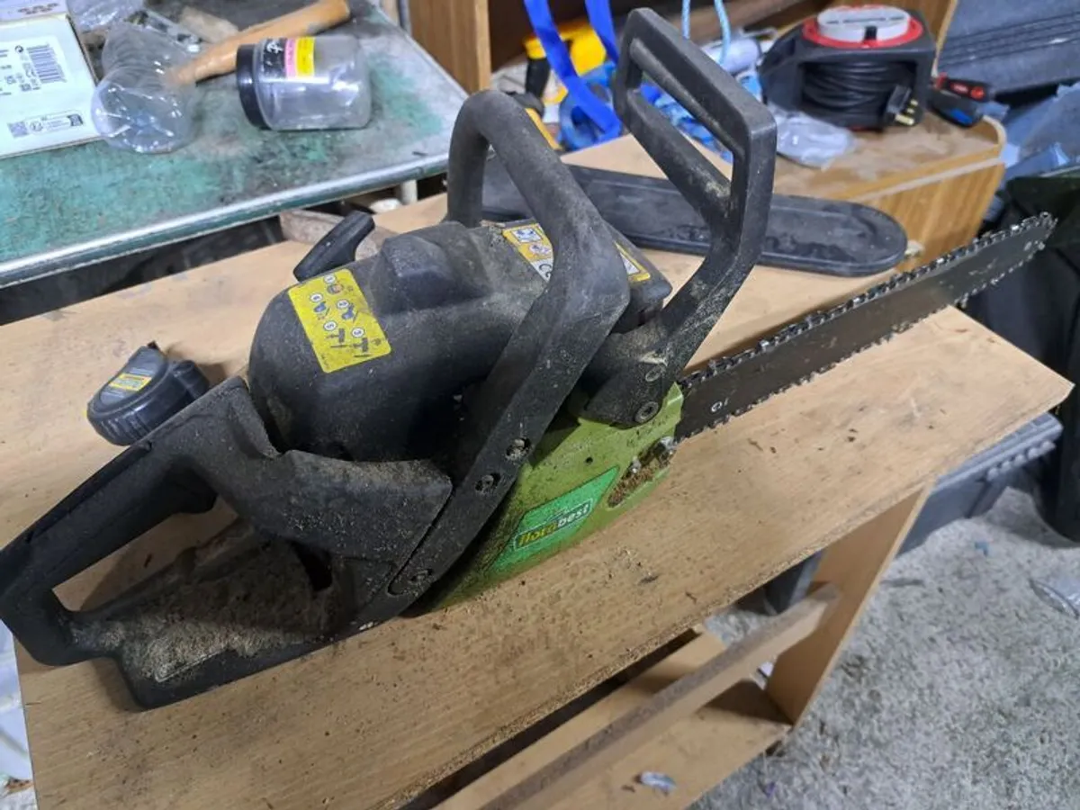 chainsaw - Image 3