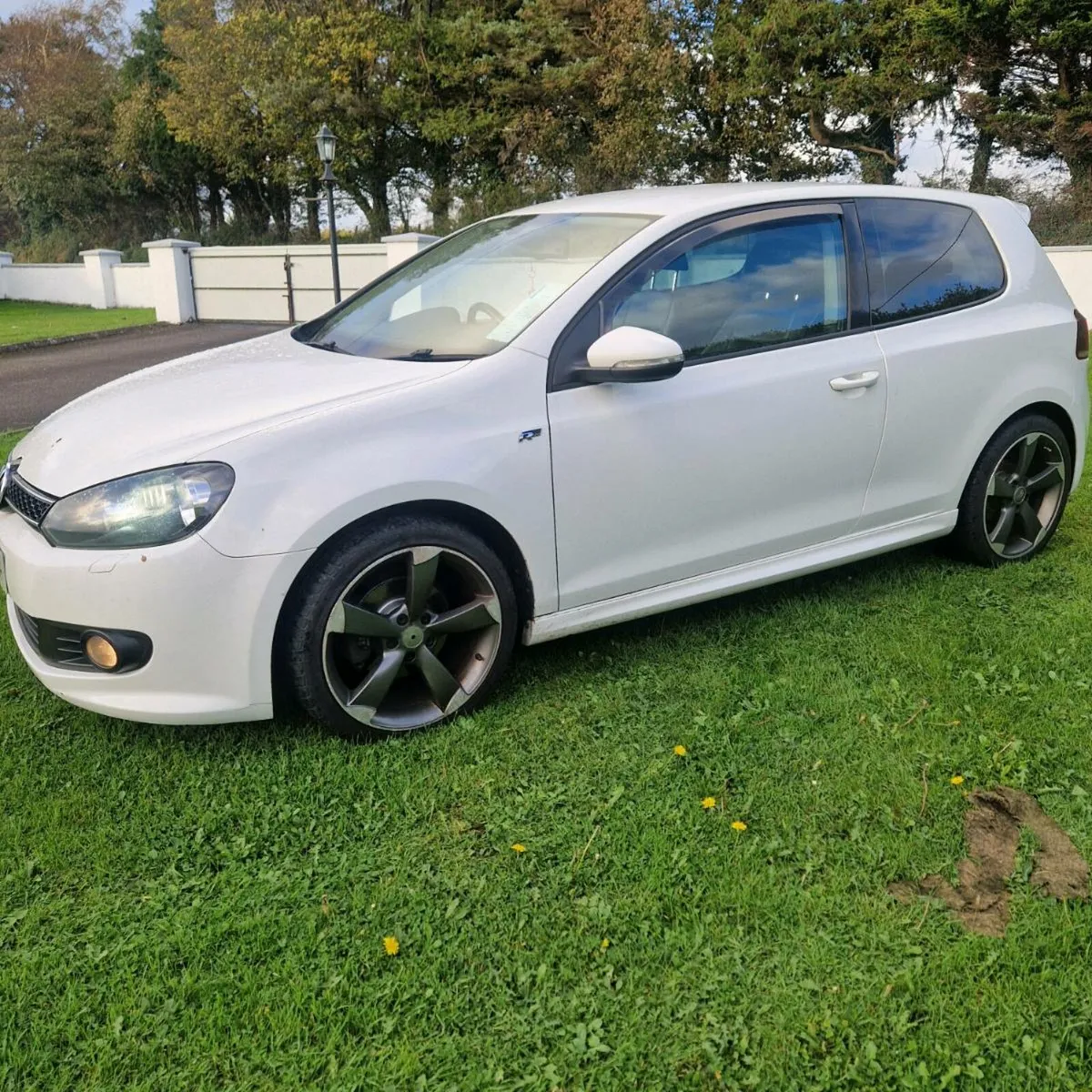 Volkswagon Golf 1.6tdi R-LINE - Image 2