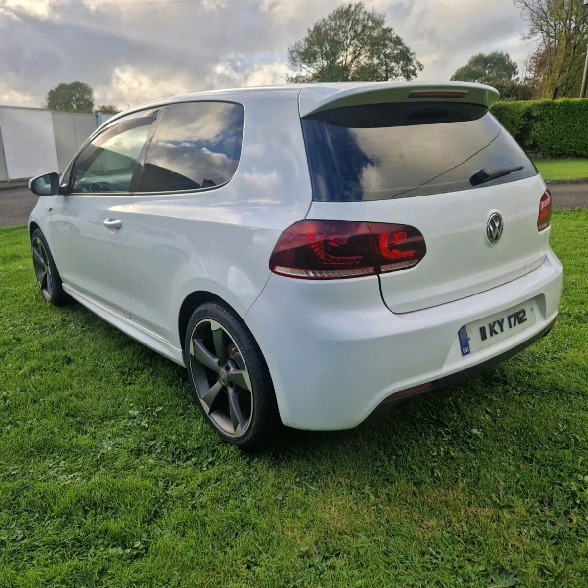 Volkswagon Golf 1.6tdi R-LINE - Image 3