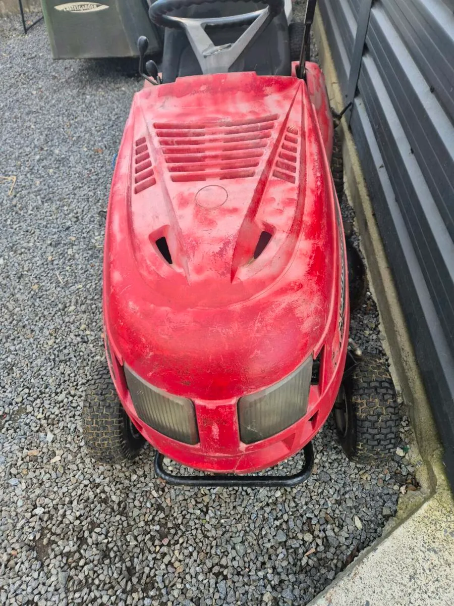 Castlegarden Ride mower - Image 1