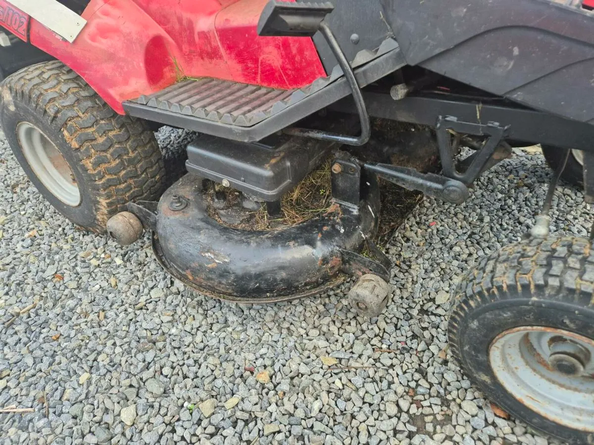 Castlegarden Ride mower - Image 3
