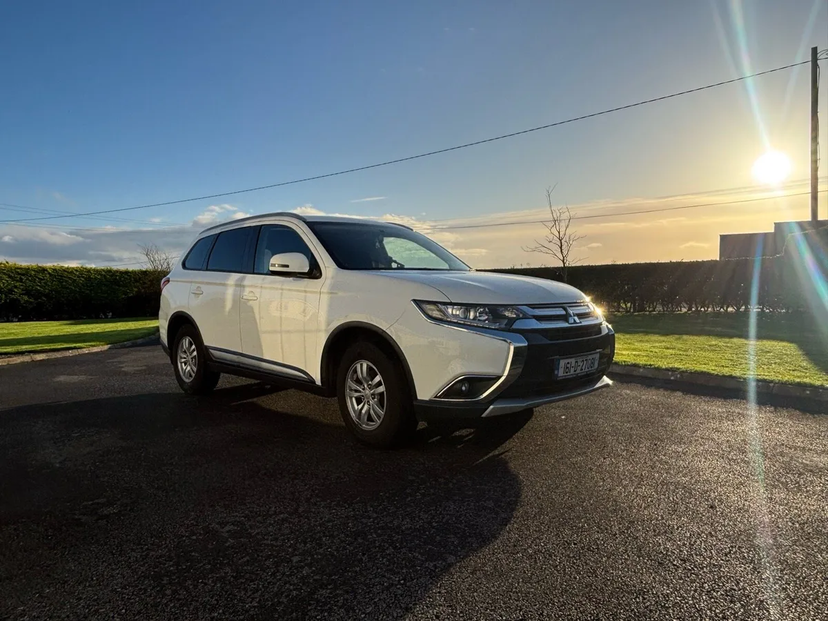 Mitsubishi Outlander Commercial - Image 2